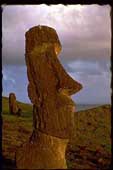 moai4.jpg (10670 bytes)